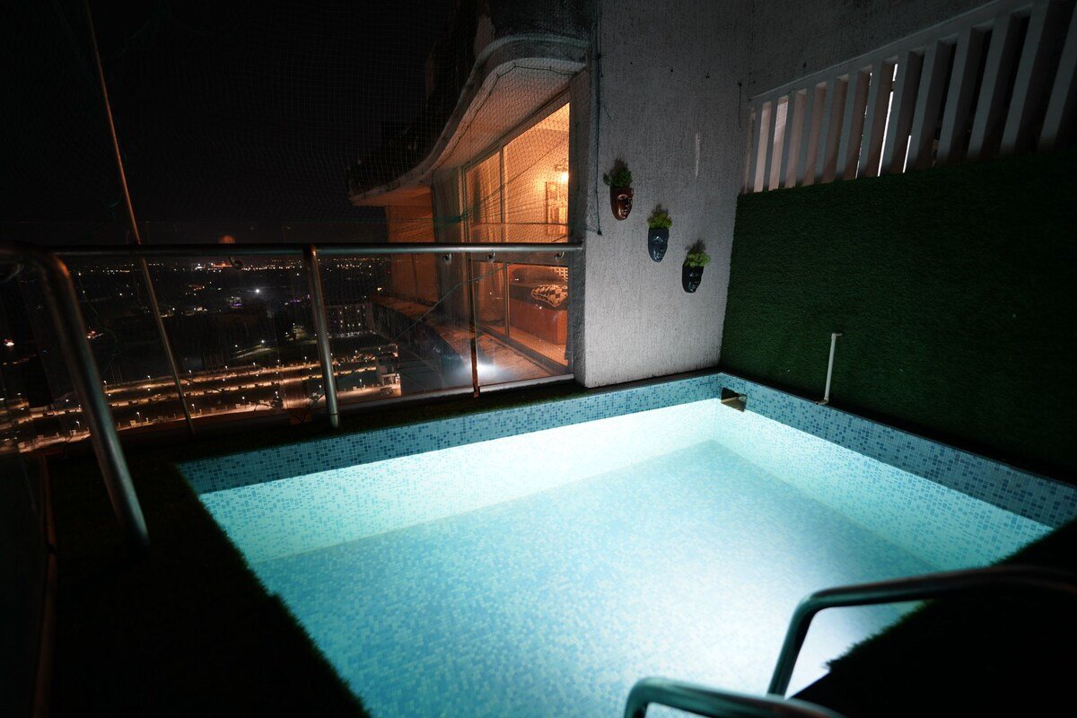 Skyline Suite Private Pool on 17th Floor Indore