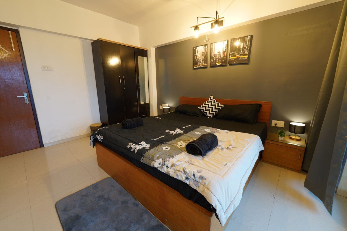 Skyline Suite Private Pool on 17th Floor Indore