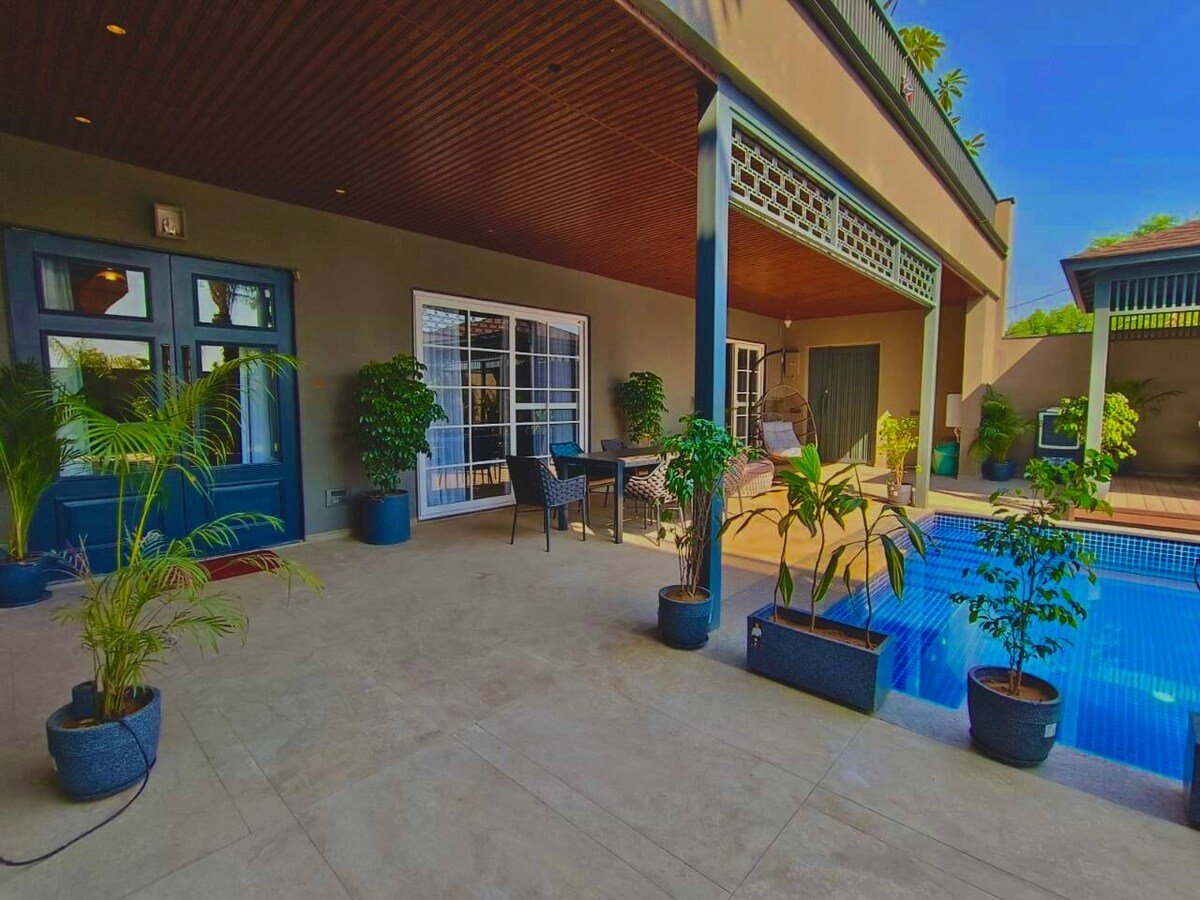 Black Olive Villa Jaipur