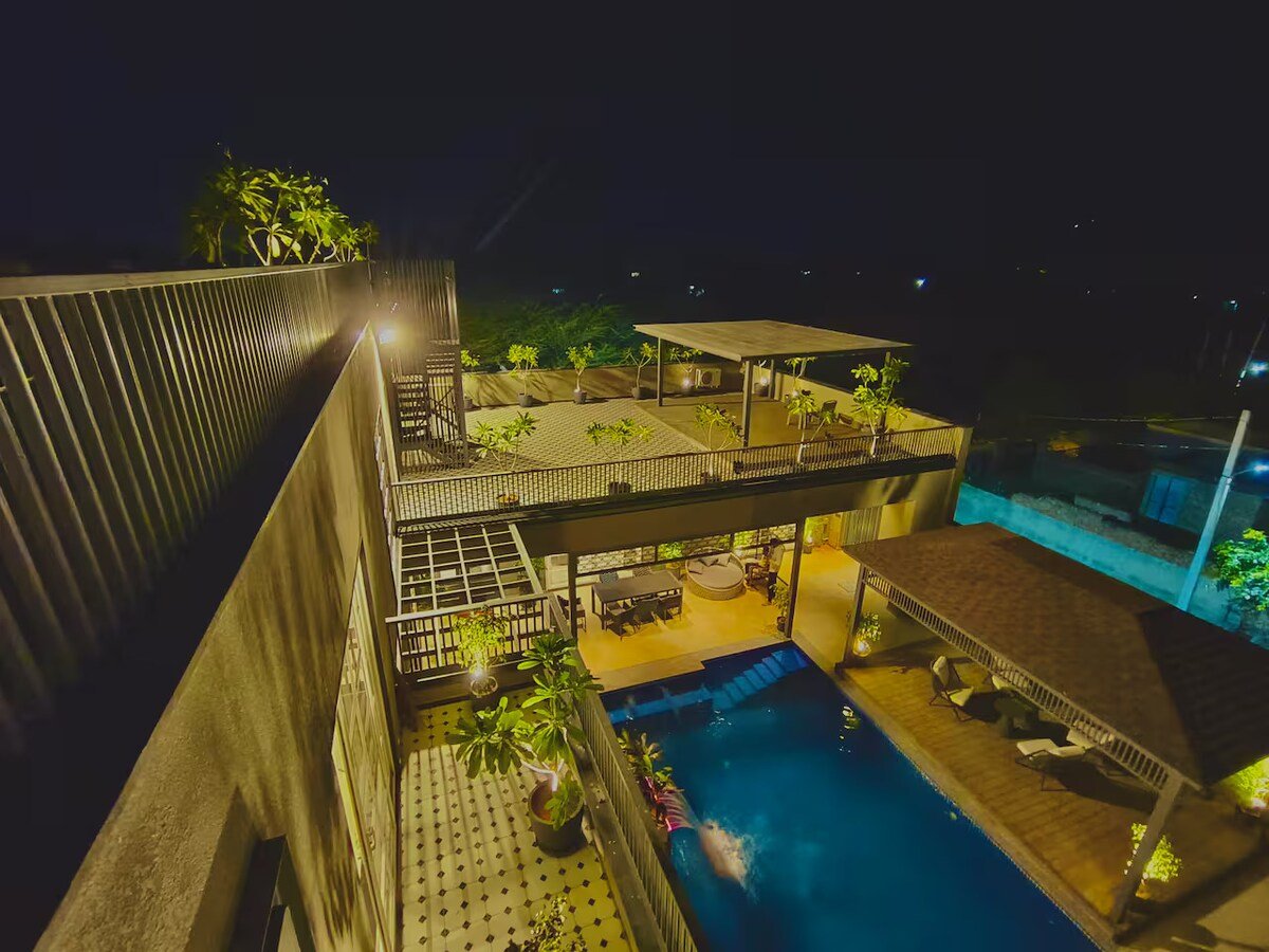 Black Olive Villa Jaipur