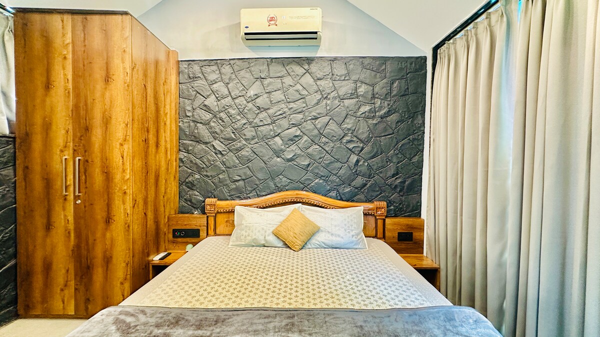 The2Pines Indore