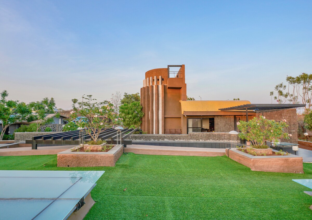 Amaltas Villa Pune