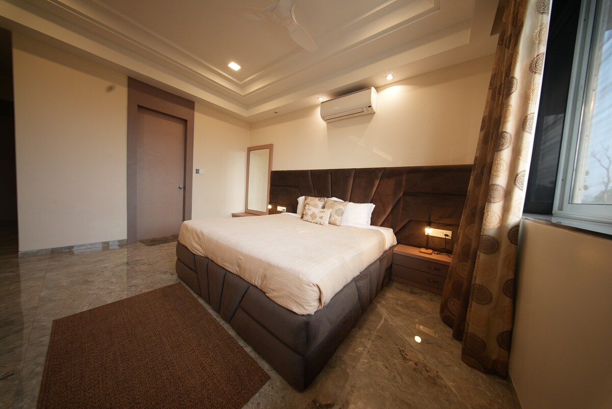 RE Haven Lonavala