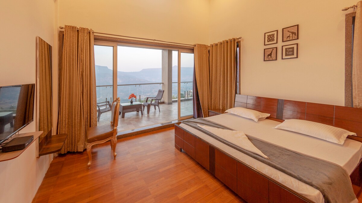 Cliffside Villa Lonavala
