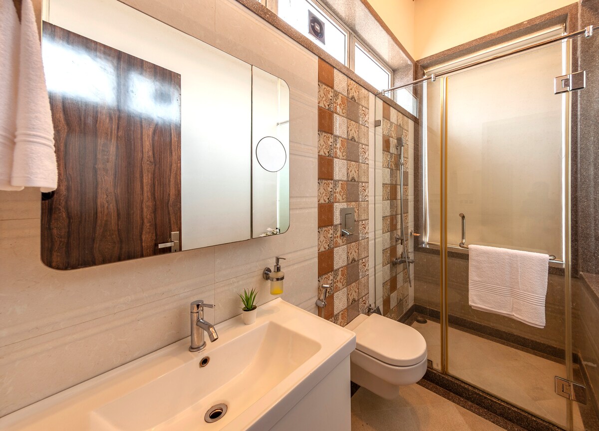 Cliffside Villa Lonavala