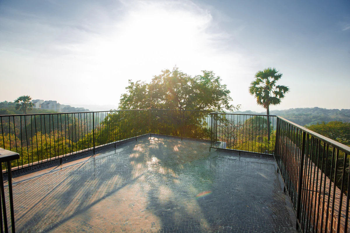 Tamarind Courtyard House Uttan