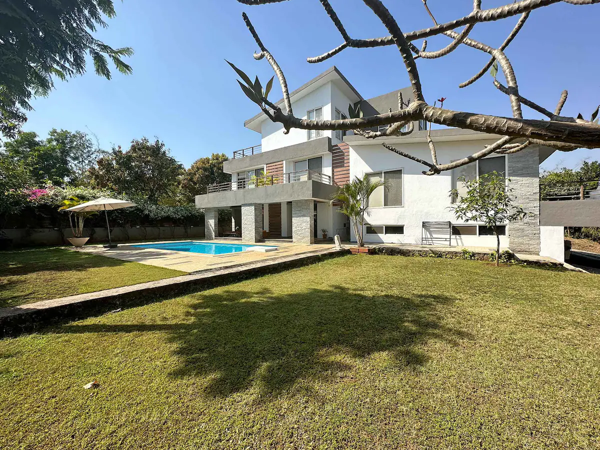 Gorai beach 4 BHK villa Seaview Soiree