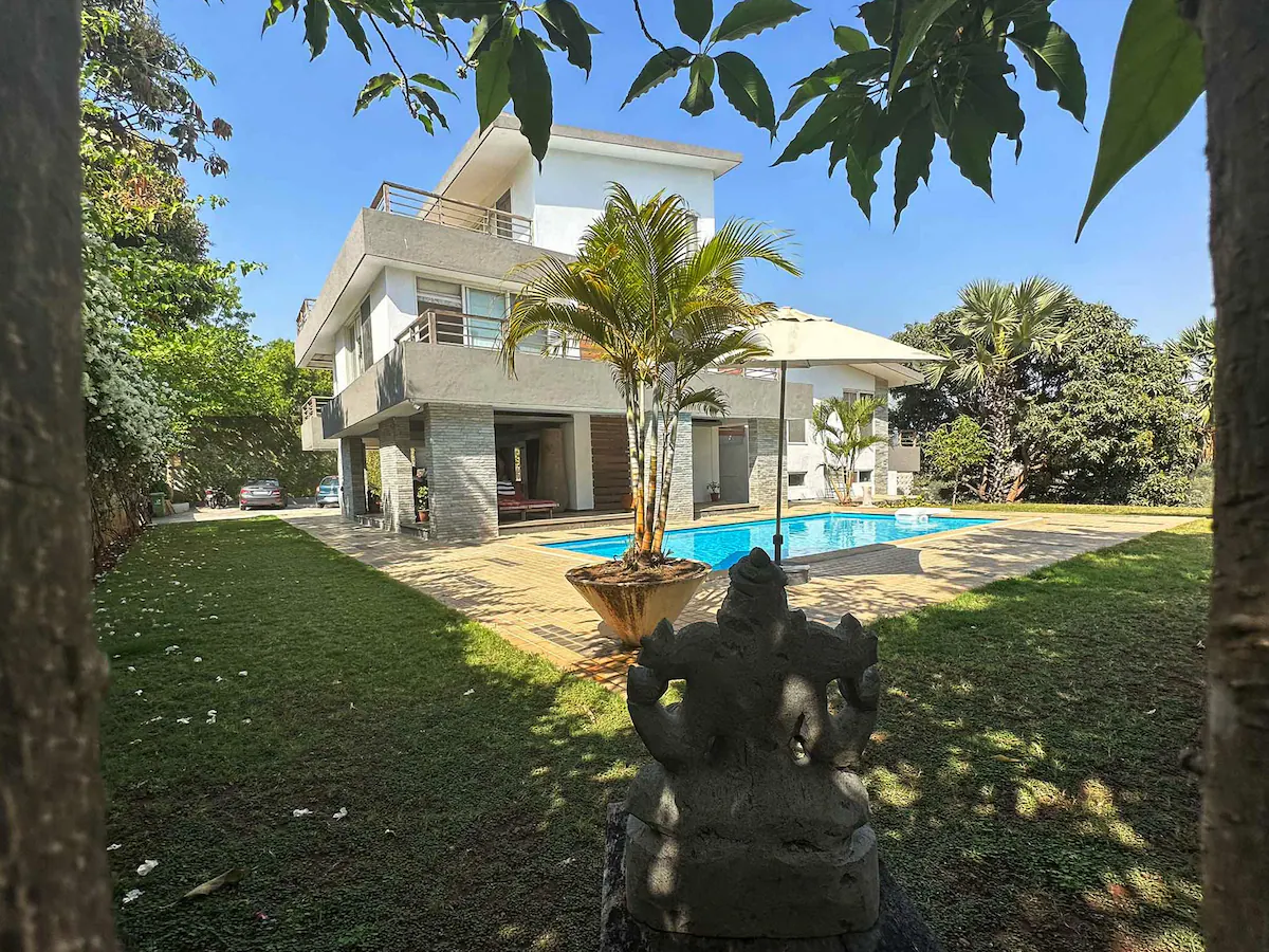 Gorai beach 4 BHK villa Seaview Soiree