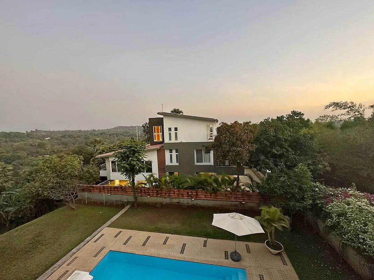 Gorai beach 4 BHK villa Seaview Soiree
