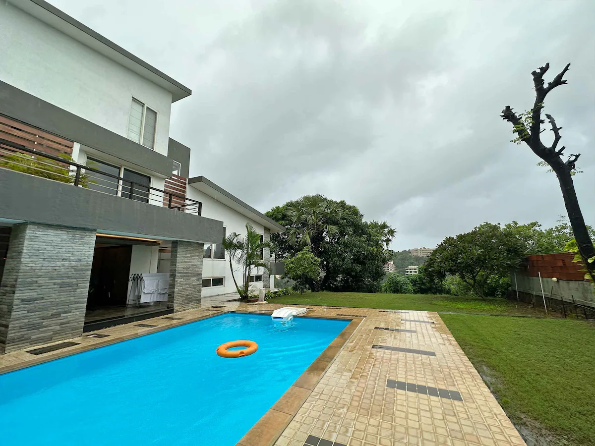 Gorai beach 4 BHK villa Seaview Soiree