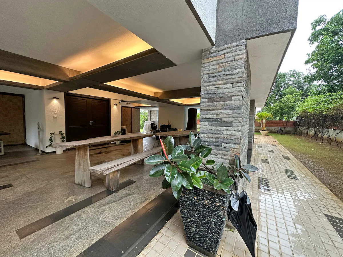 Gorai beach 4 BHK villa Seaview Soiree