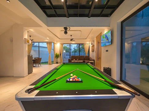RE Treat 6BHK Luxury Pool Villa Lonavala