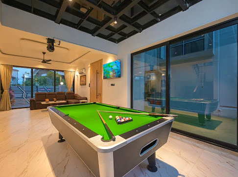 RE Treat 6BHK Luxury Pool Villa Lonavala