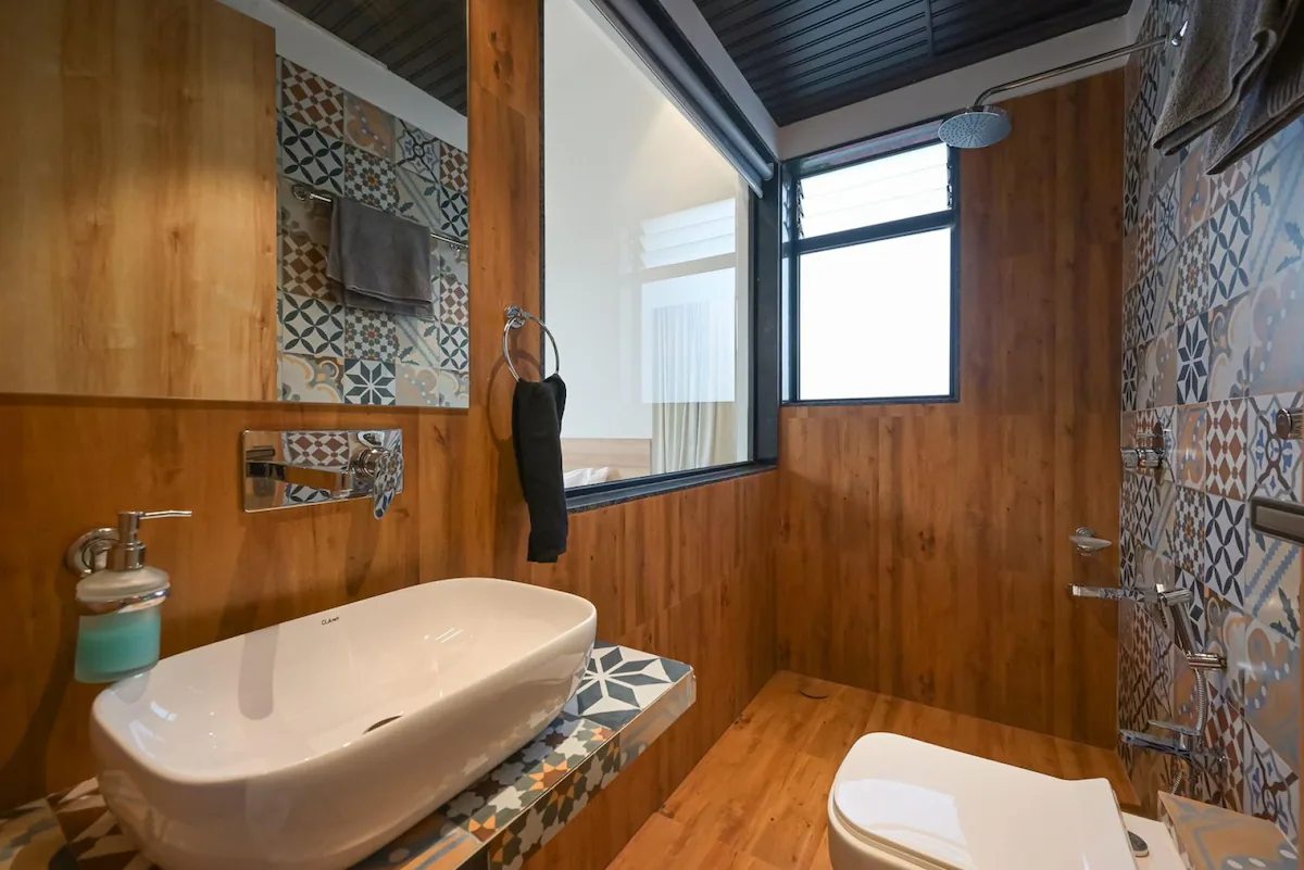 RE Treat 6BHK Luxury Pool Villa Lonavala
