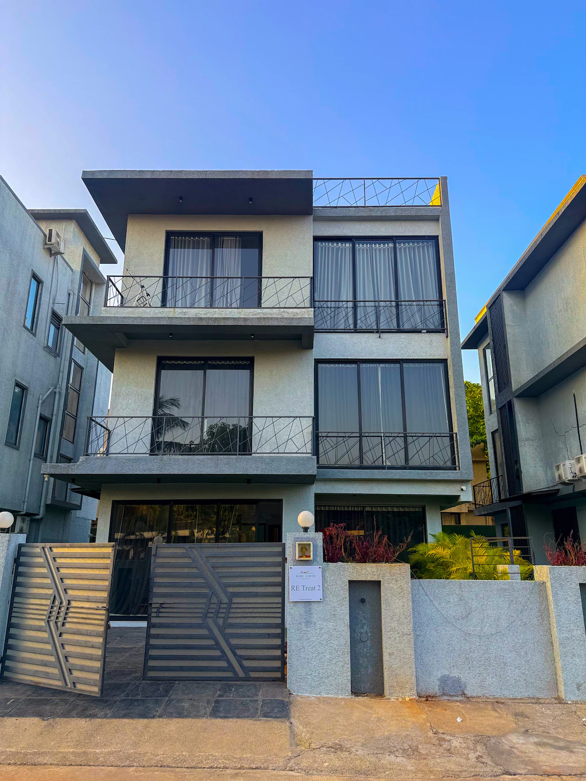 RE Treat 6BHK Luxury Pool Villa Lonavala