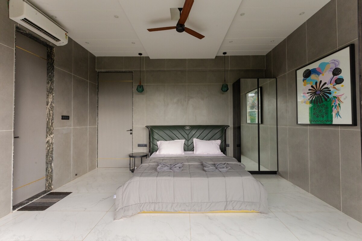RE Oasis 5BHK Luxury Villa Lonavala