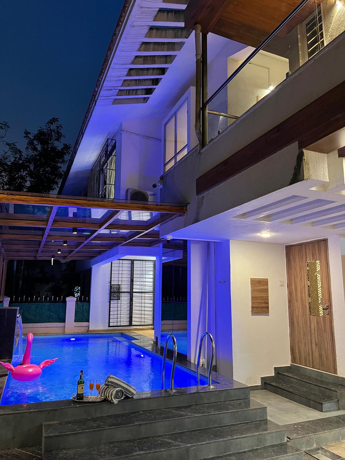 Blue Moon Villa 5 BHK Lonavala