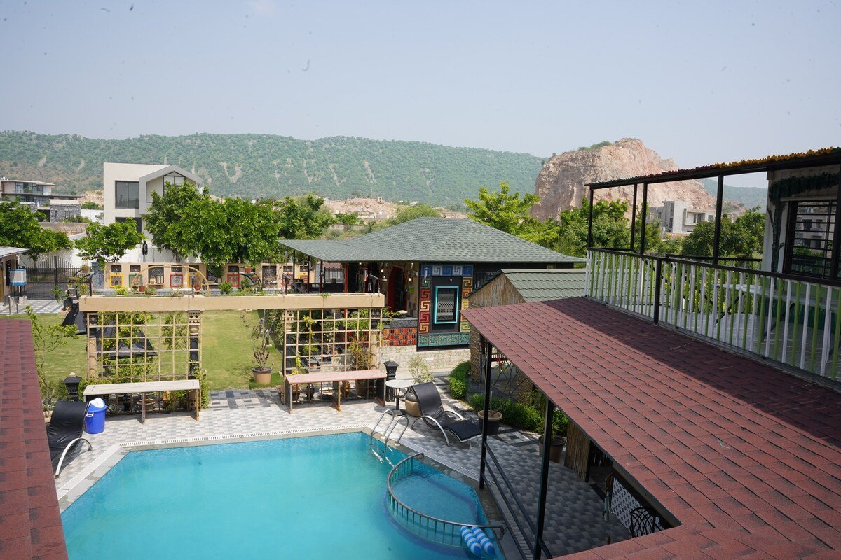 Skyza Farm 5 BHK Rustic Villa