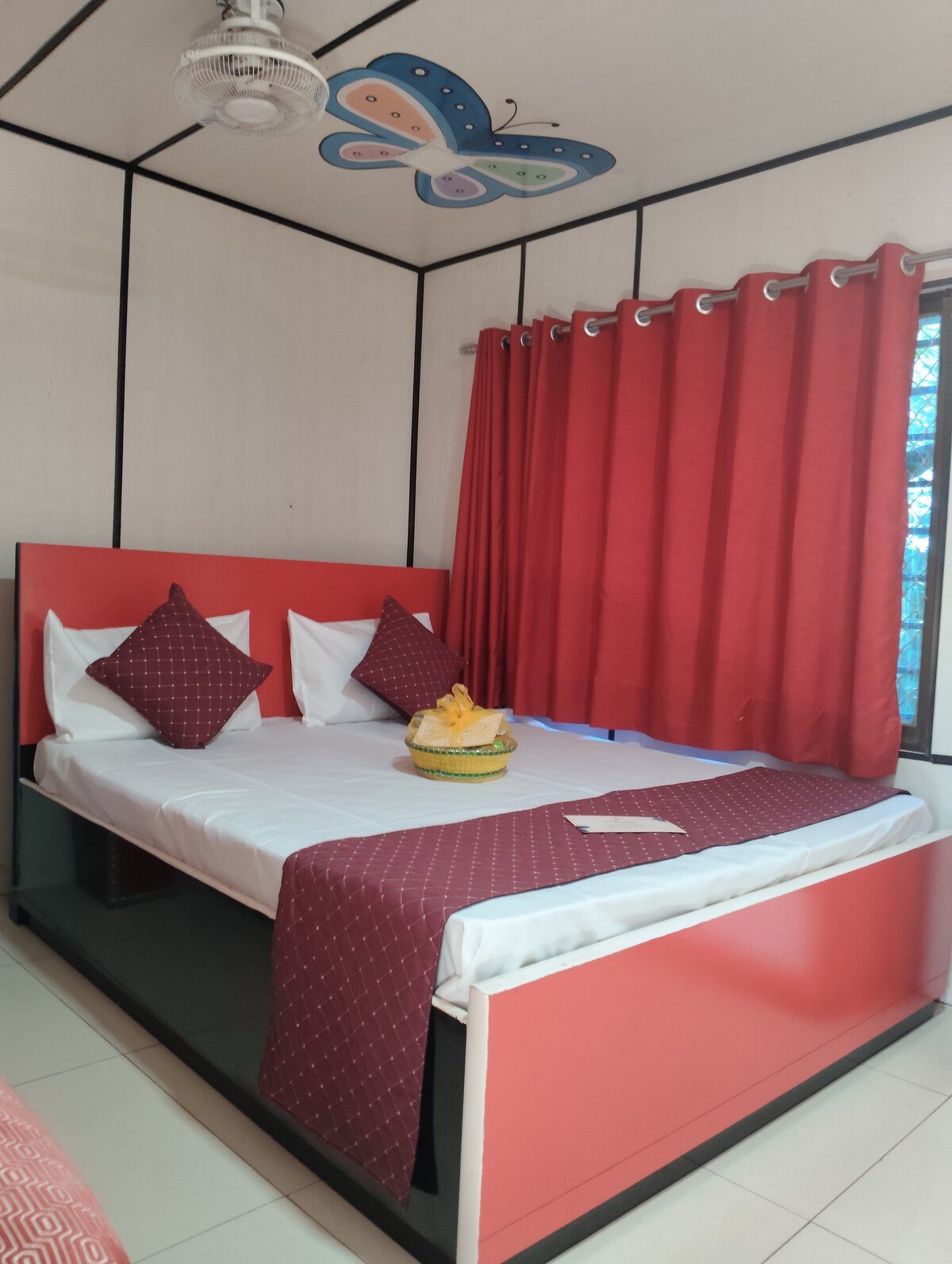 Skyza Farm 5 BHK Rustic Villa