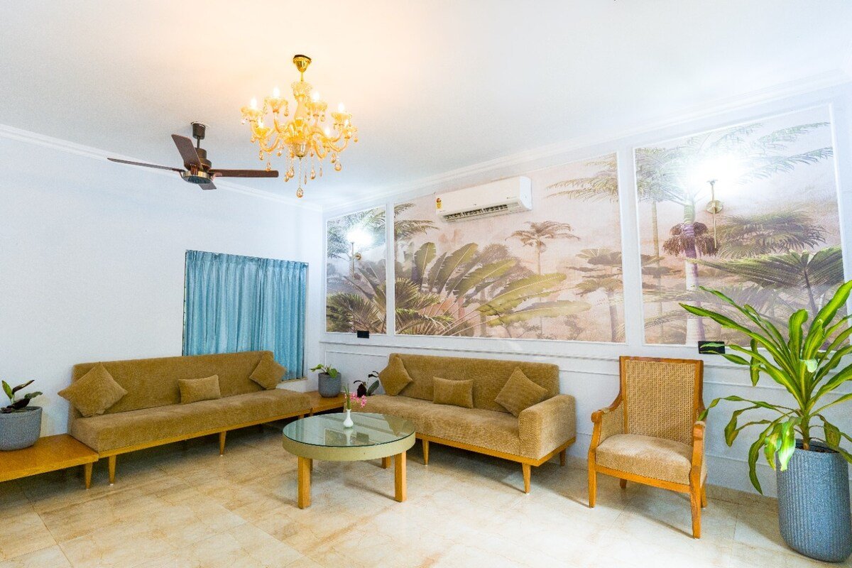 Casa Mog by Meraden