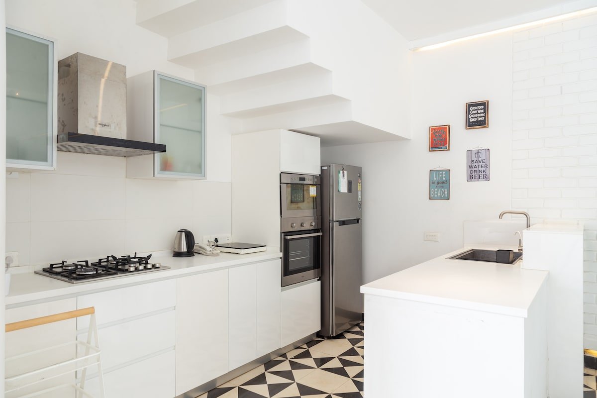 Dream Catcher Luxury Villa with Genset