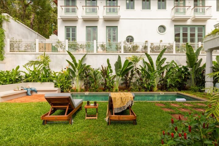 Serene Primrose Goa