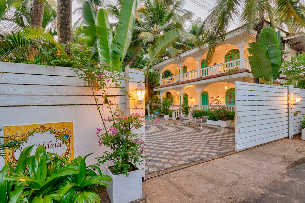 Sleek White 8BDR Villa Near Baga Beach