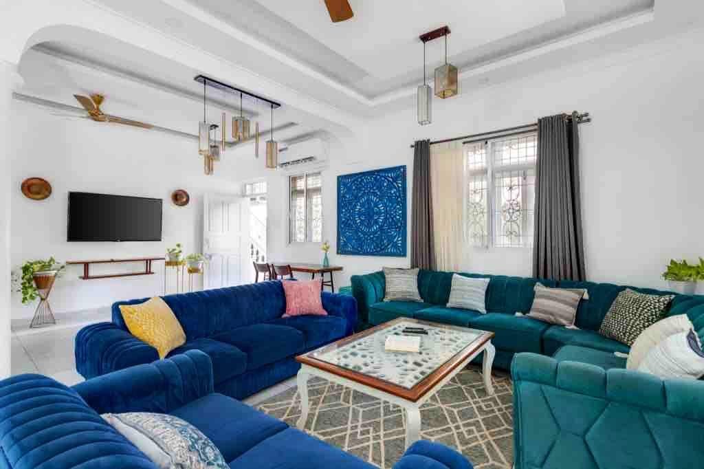 Sleek White 8BDR Villa Near Baga Beach