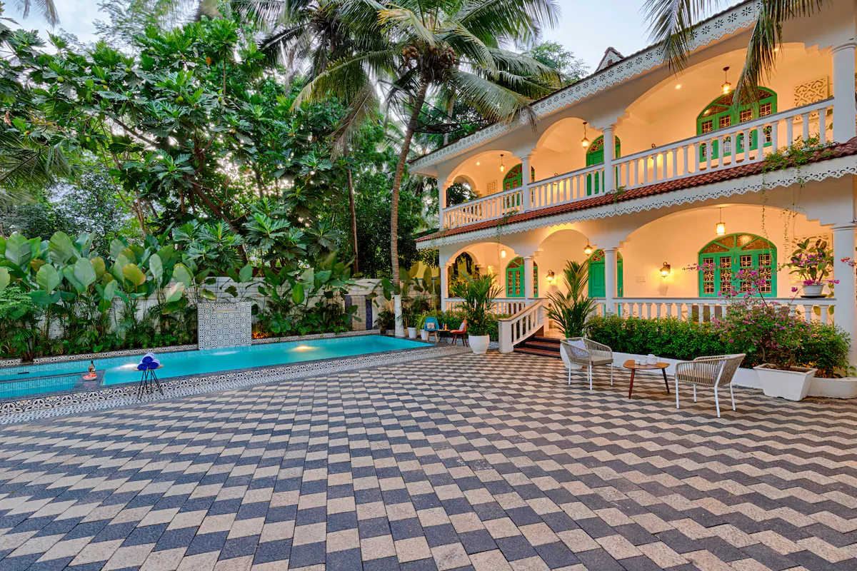Sleek White 8BDR Villa Near Baga Beach