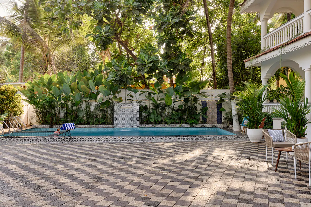 Sleek White 8BDR Villa Near Baga Beach