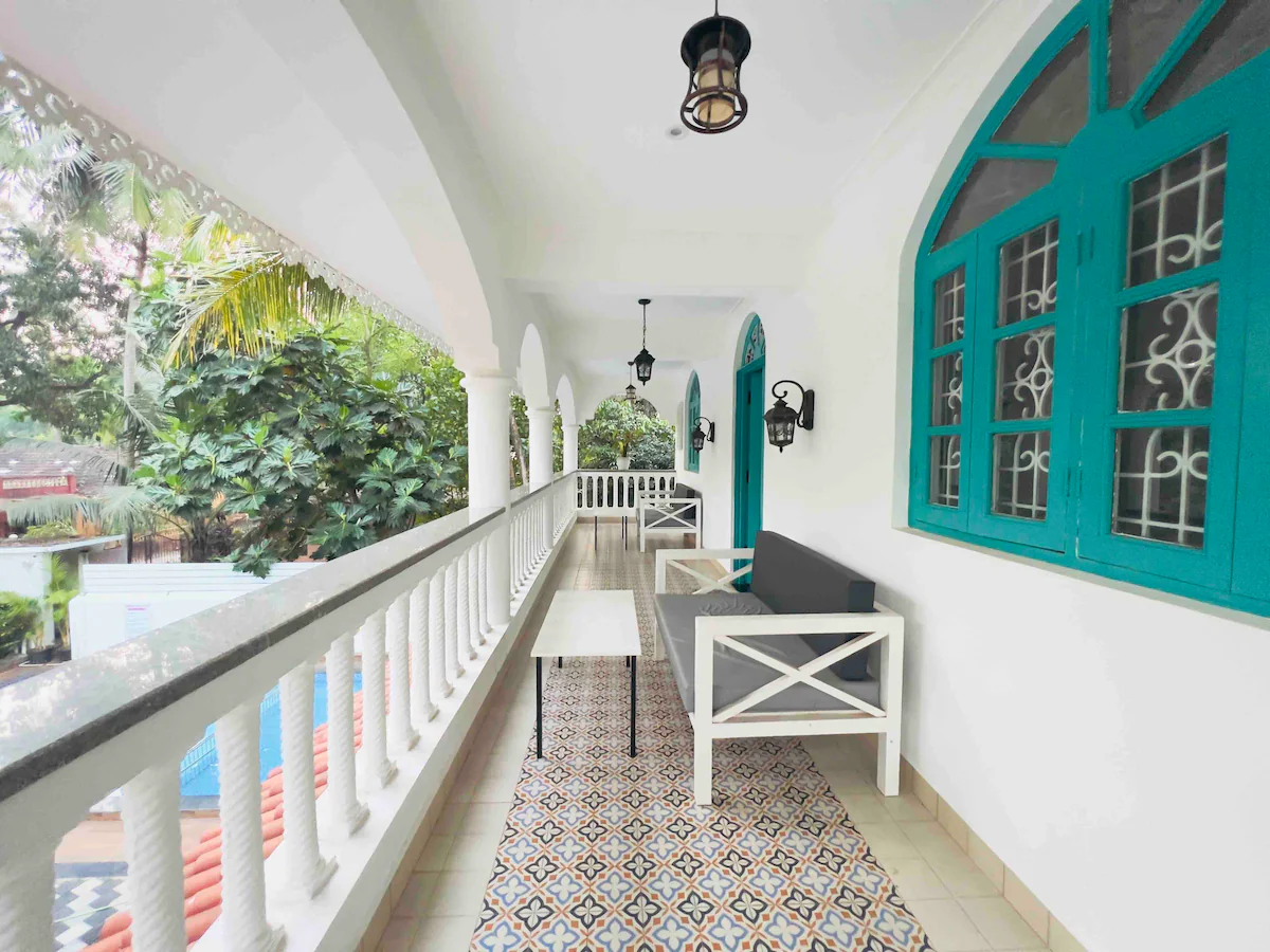 Sleek White 8BDR Villa Near Baga Beach
