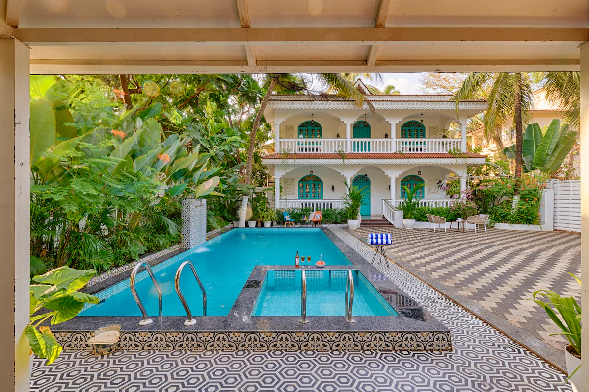 Sleek White 8BDR Villa Near Baga Beach