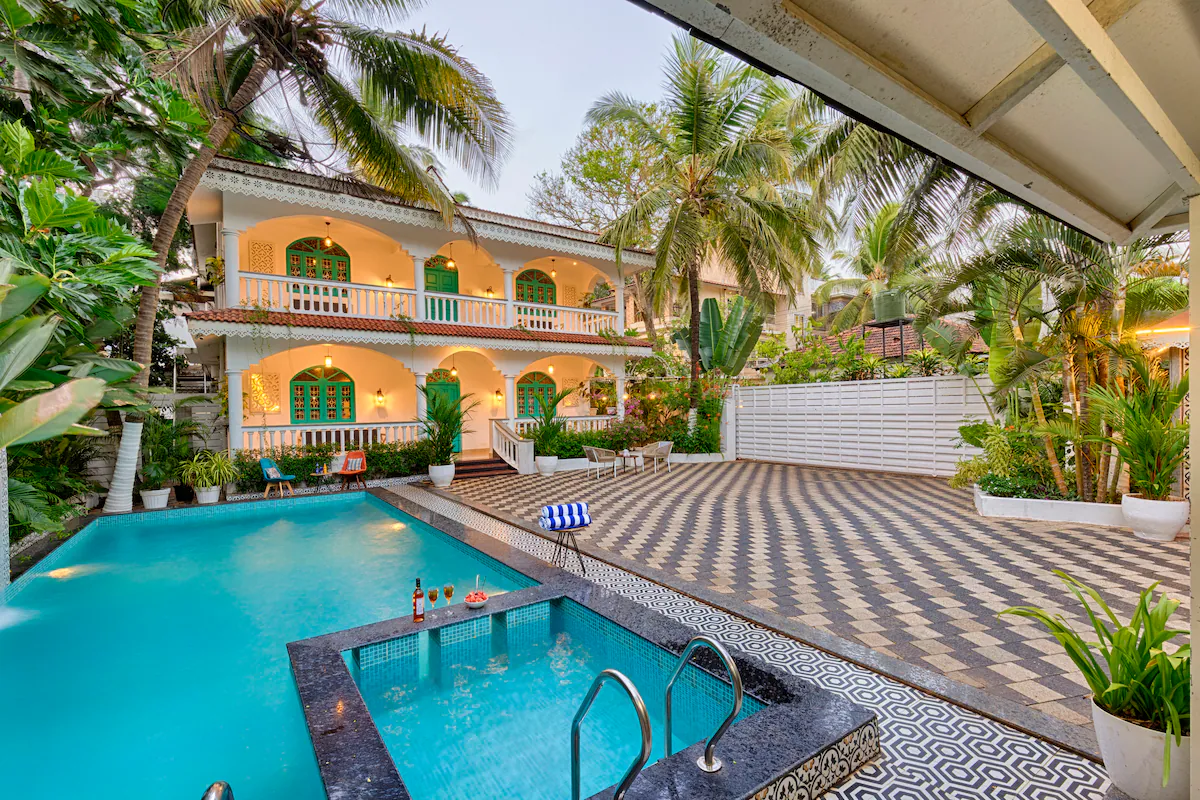 Sleek White 8BDR Villa Near Baga Beach