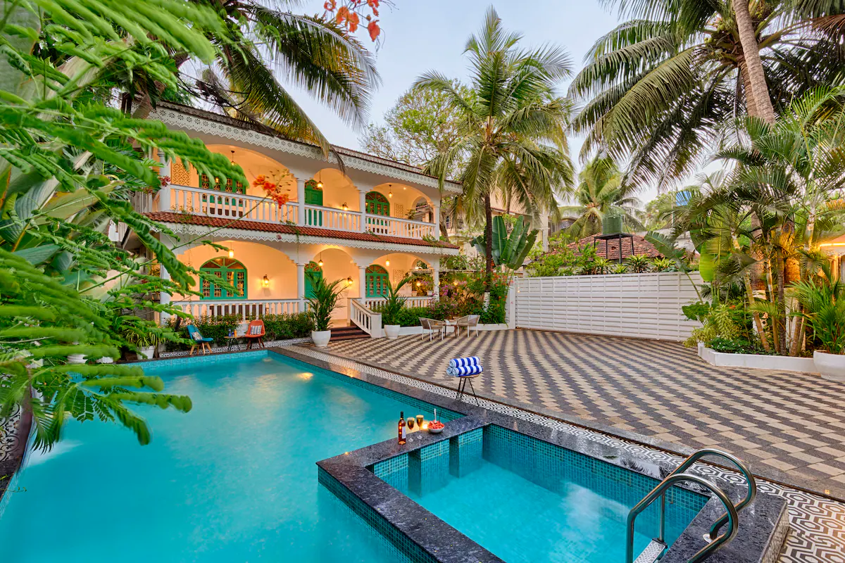 Sleek White 8BDR Villa Near Baga Beach